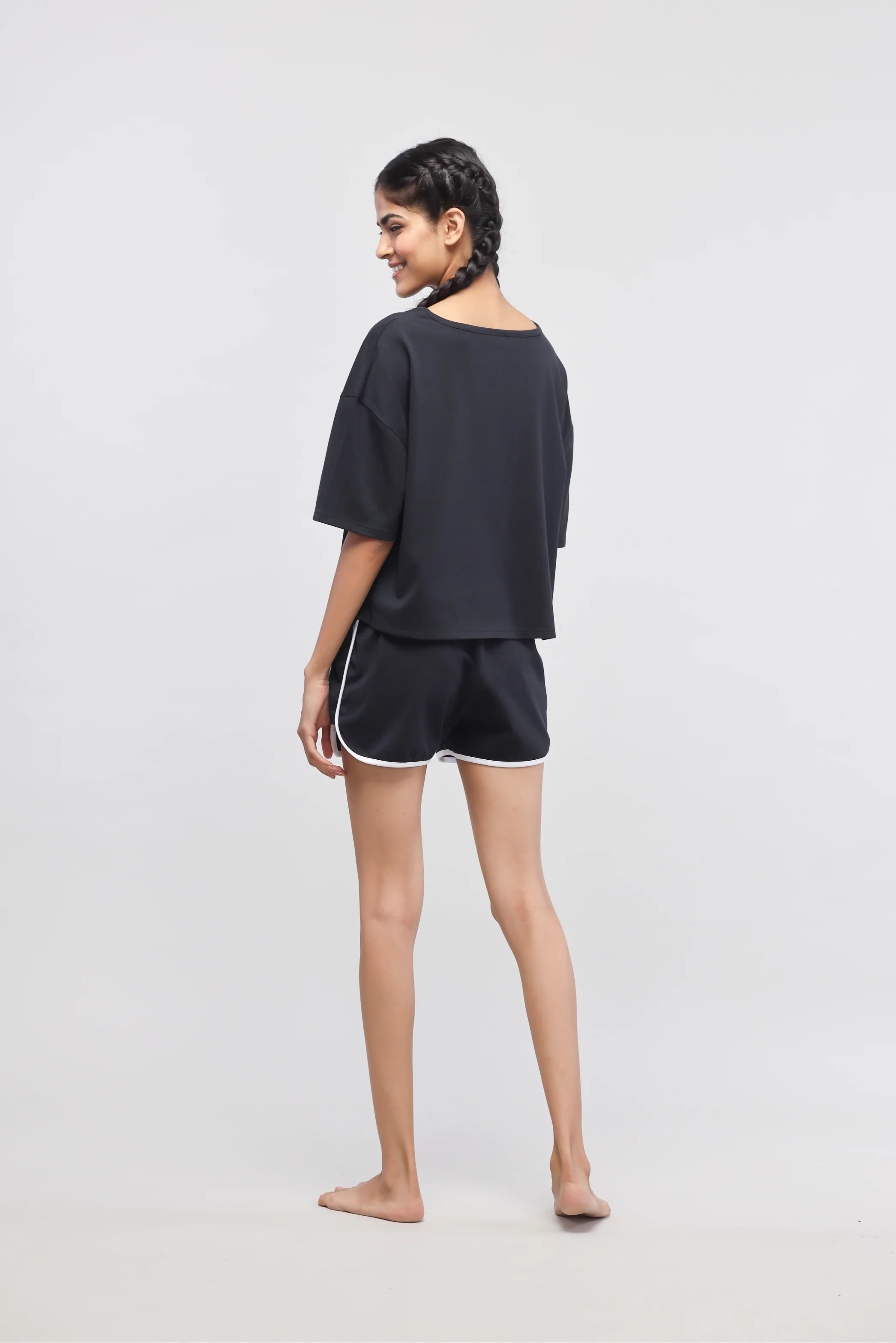 Boxy Black Cotton Shorts Set - Image 4