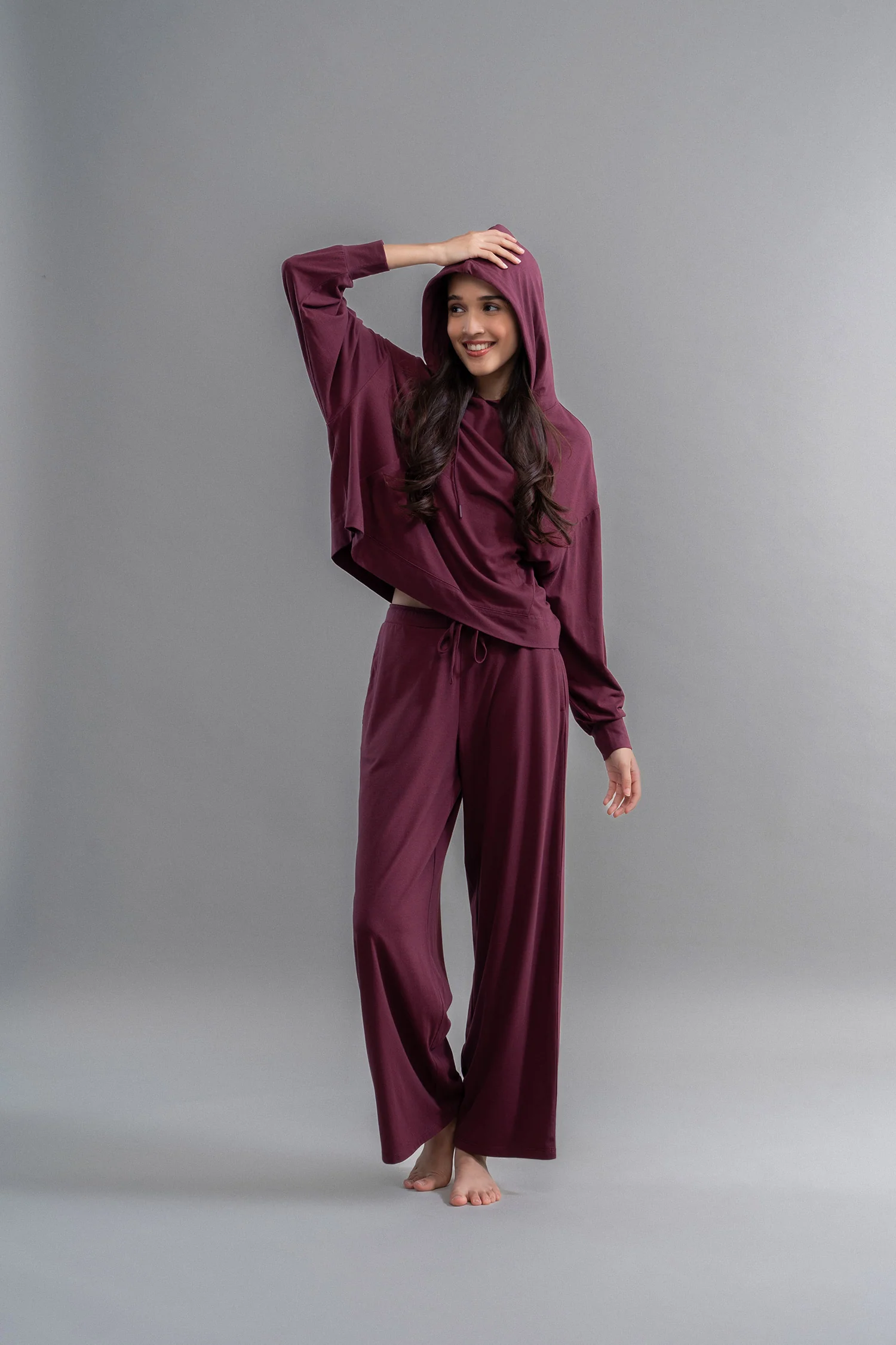 Limited Edition Luxflo® Travel Ruby Hoodie Set - Image 5
